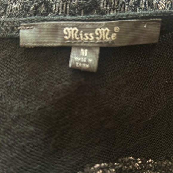 MISS ME BLINGY SWEATER⚜️Lightweight Black & Silver💎Hi-Low🖤Chevron Design on Back - Picture 7 of 10